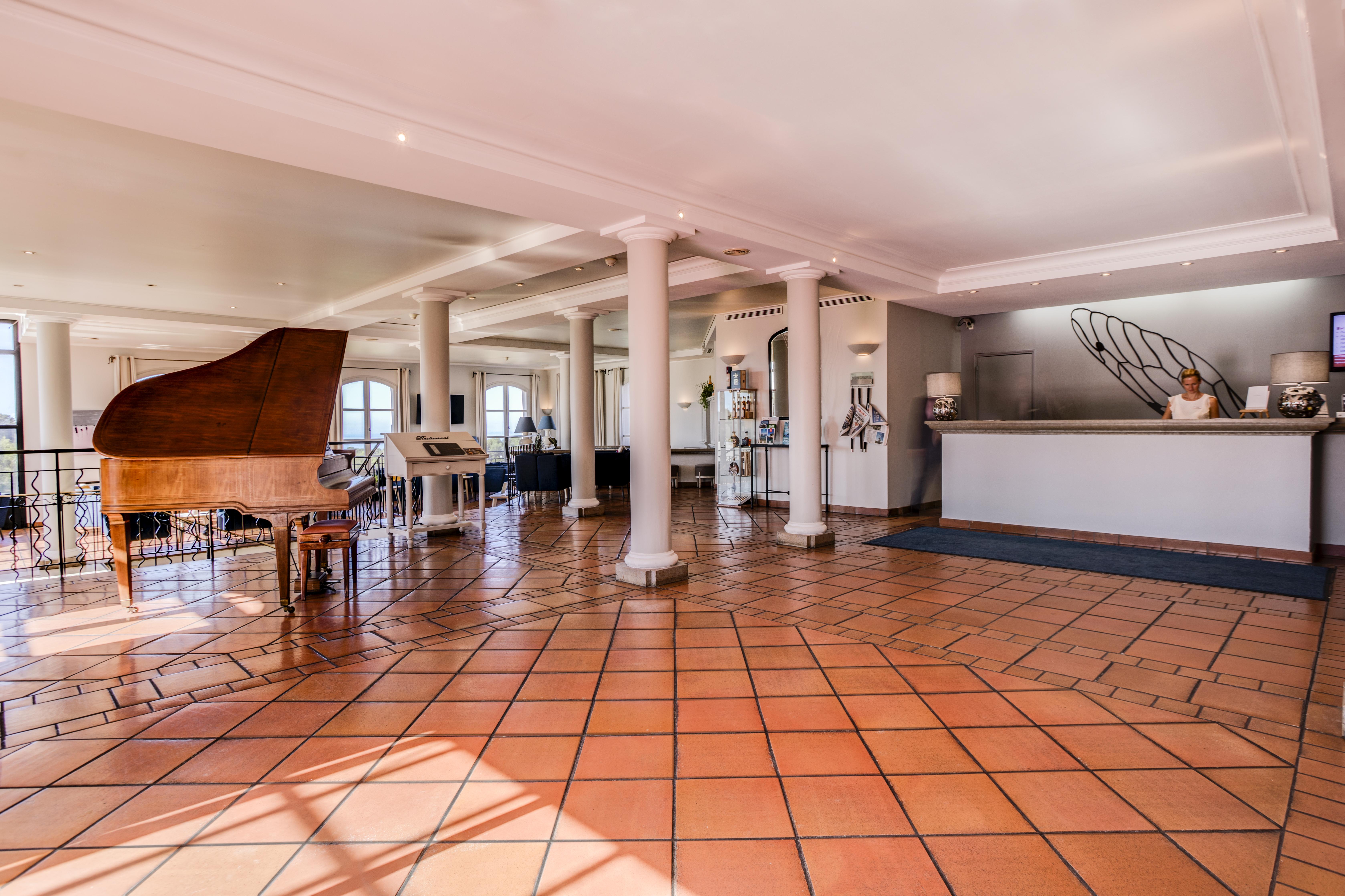 Отель Le Fregate Provence Сен-Сир-сюр-Мер Экстерьер фото